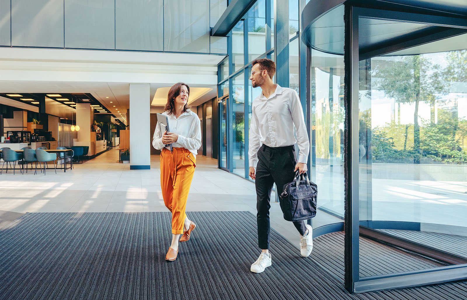 Workplace-solutions-that-adapt-to-your-world