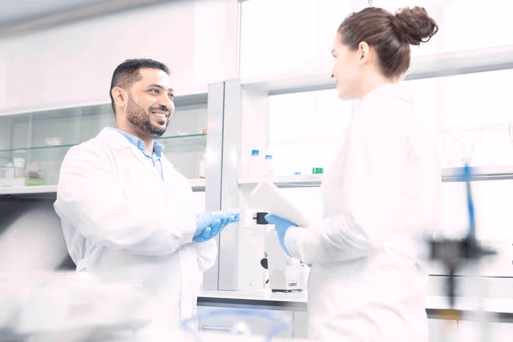 webimage-Laboratory-colleagues-discussing-research